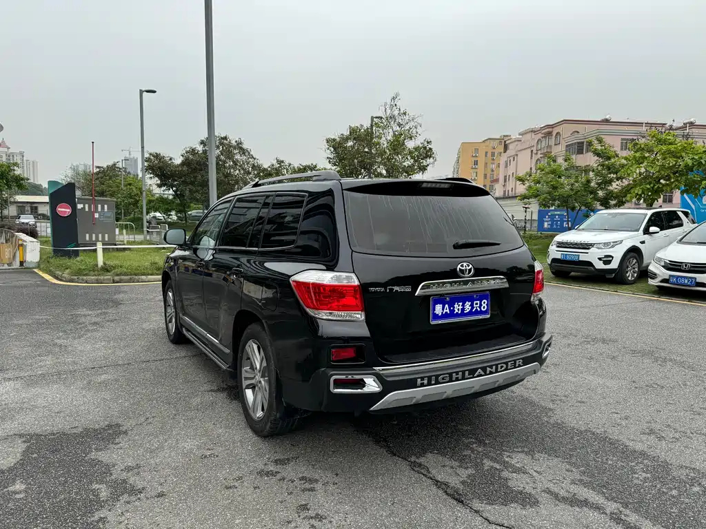 TOYOTA HIGHLANDER 2014