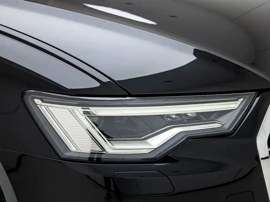 AUDI A6L 2021