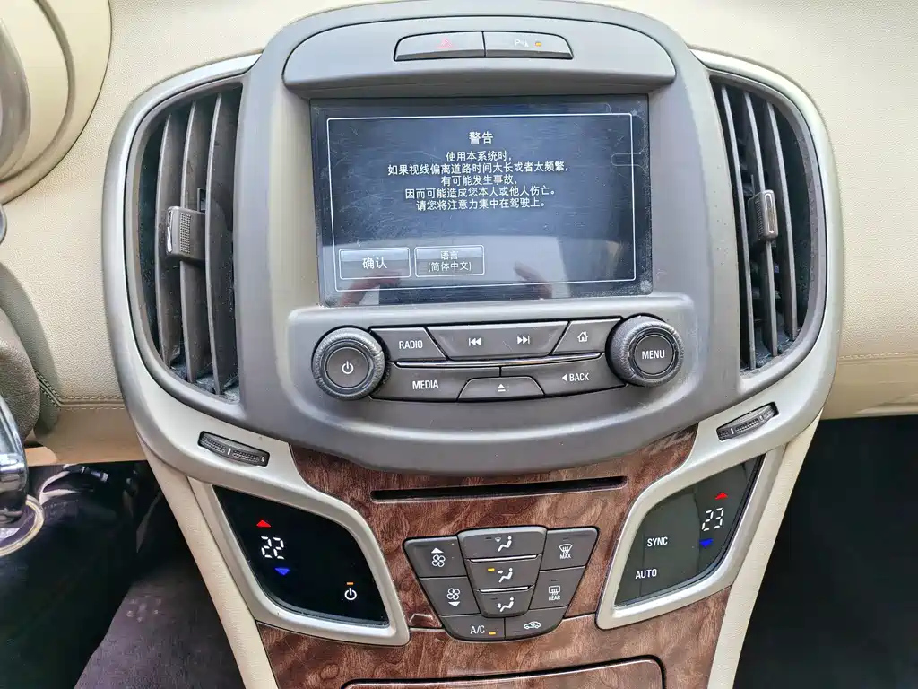 BUICK LACROSSE 2015