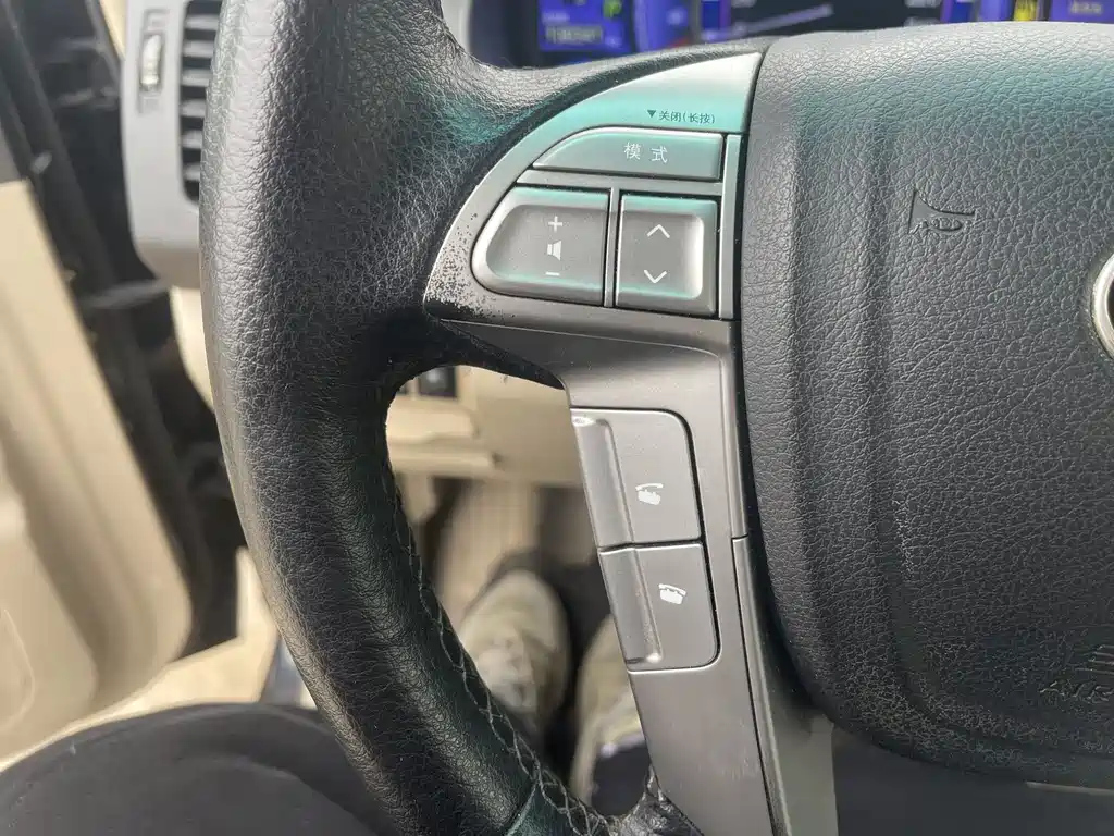 BYD S6 2011