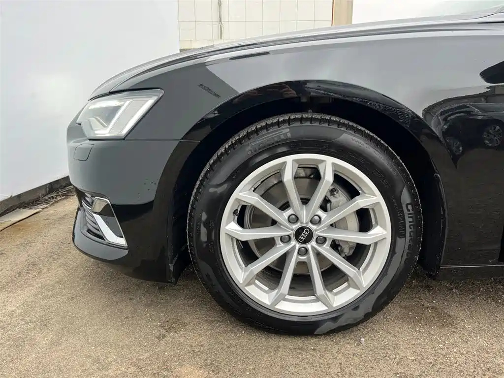 AUDI A6L 2023