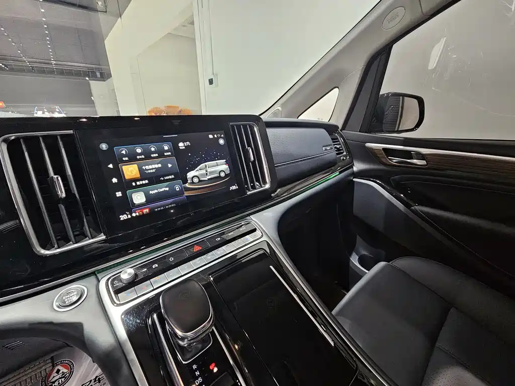 TRUMPCHI M8 2022
