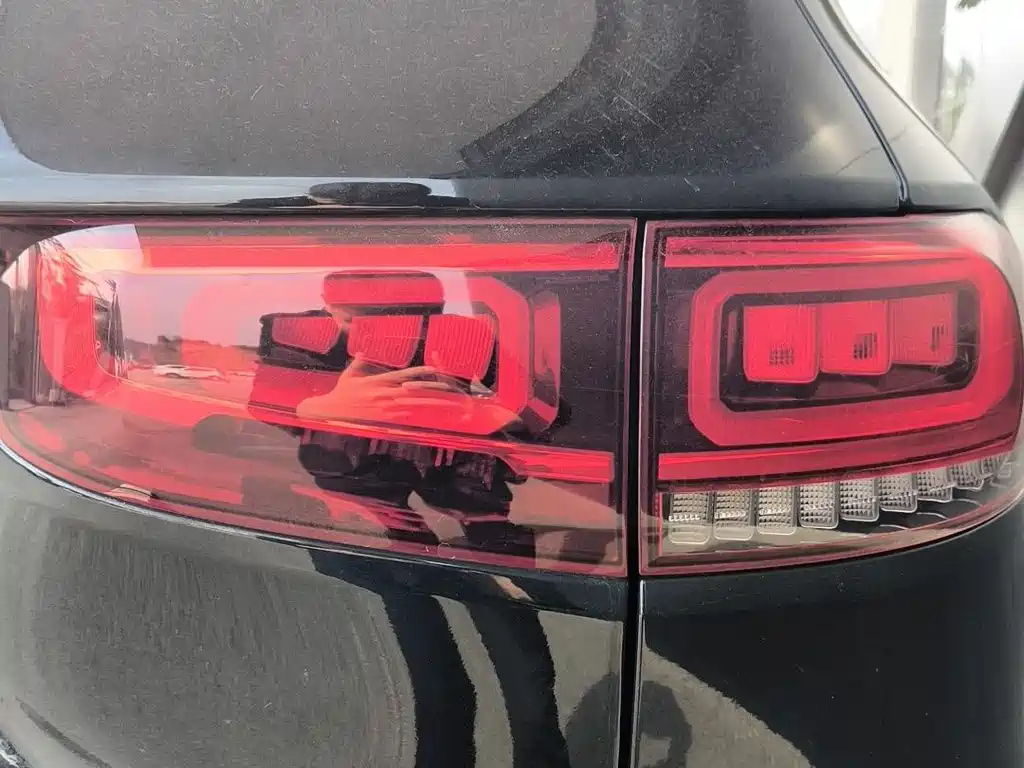 MERCEDES BENZ GLB 2022
