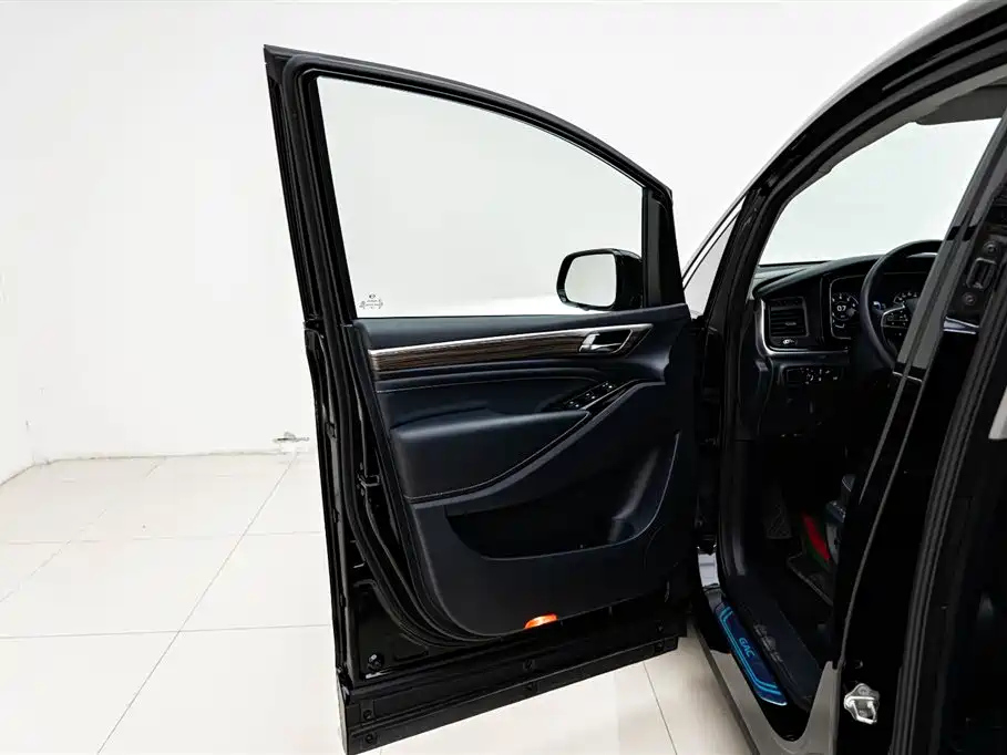 TRUMPCHI M8 2022