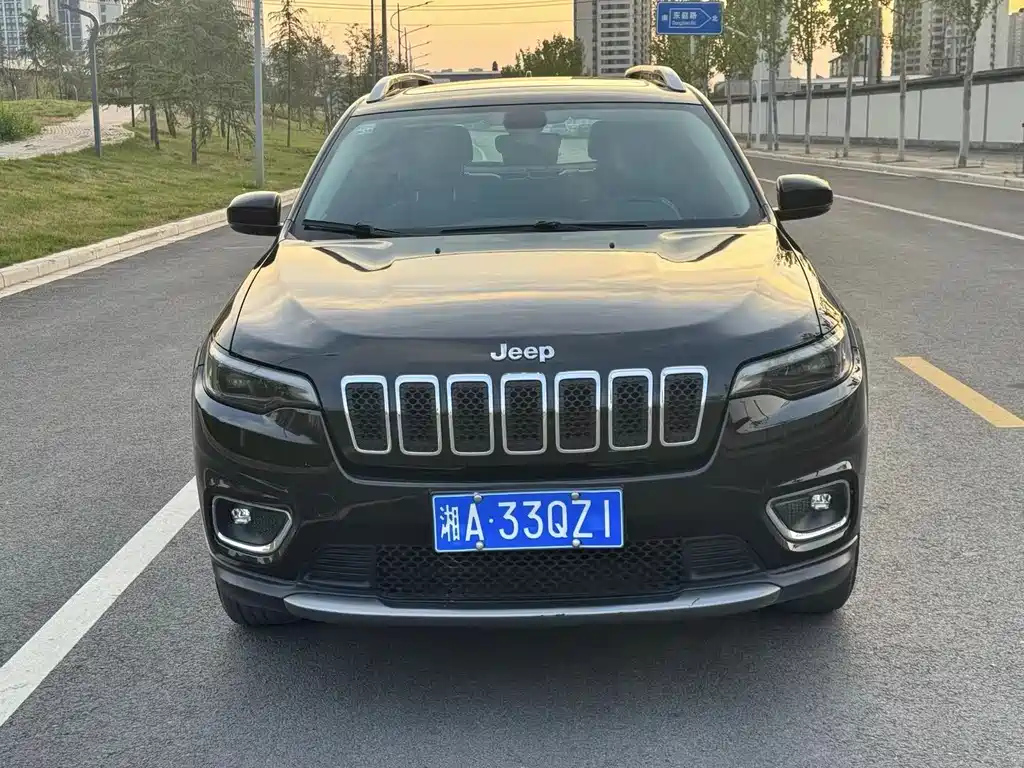 JEEP CHEROKEE 2021