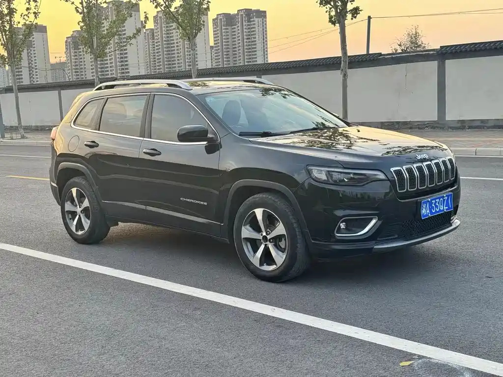 JEEP CHEROKEE 2021