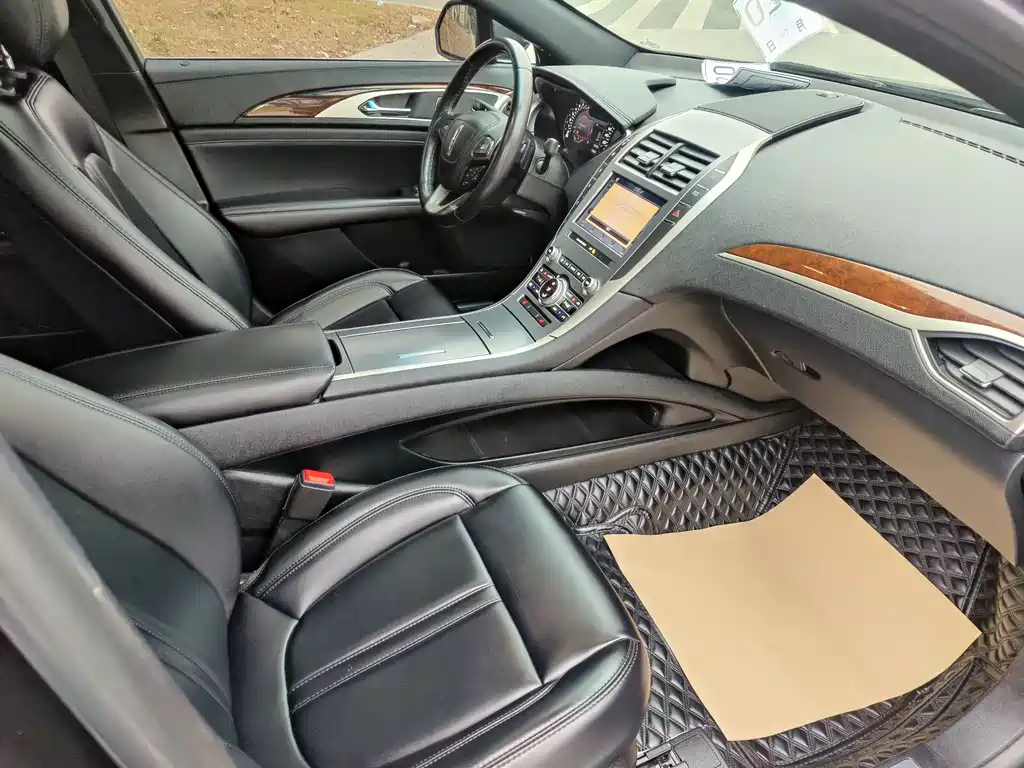 LINCOLN MKZ 2019