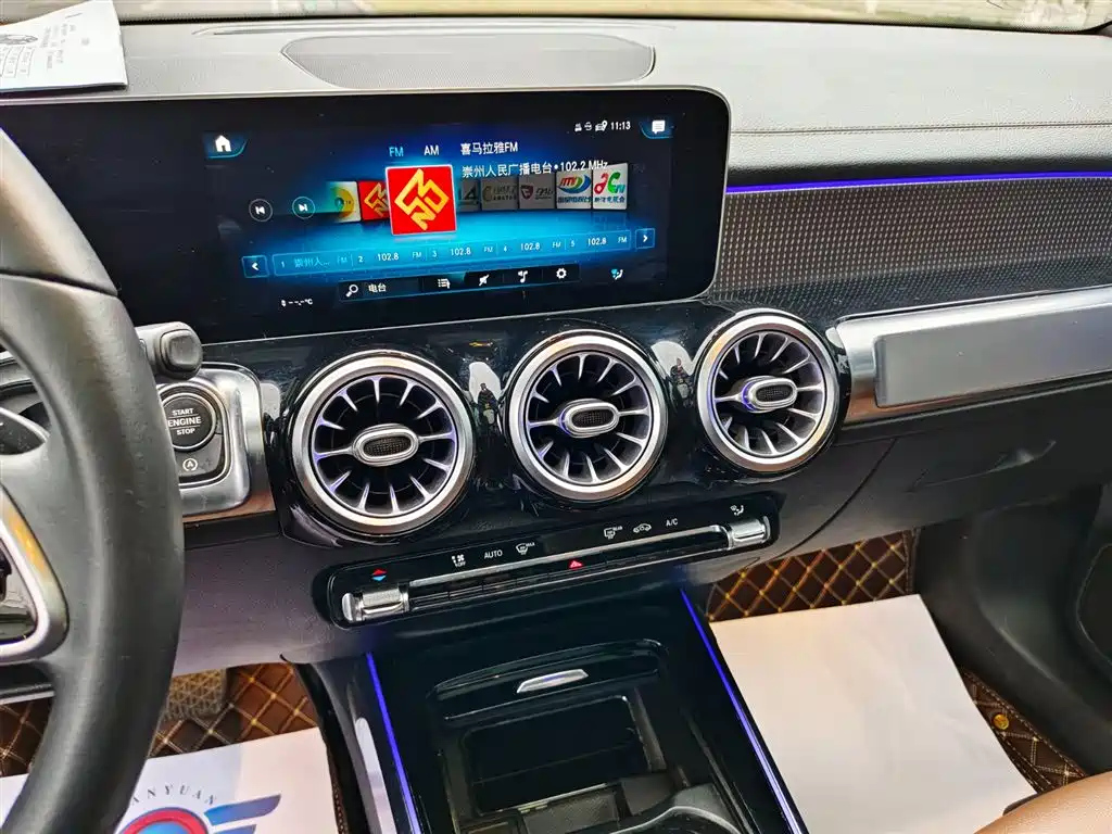 MERCEDES BENZ GLB 2020