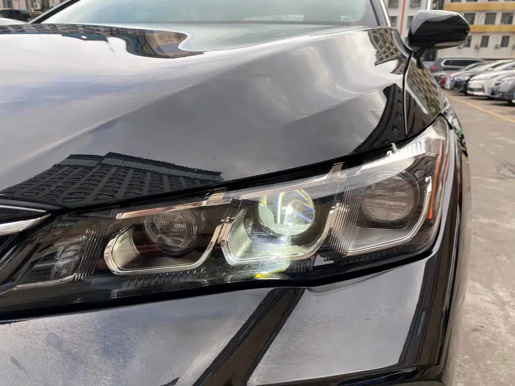 TOYOTA AVALON 2021
