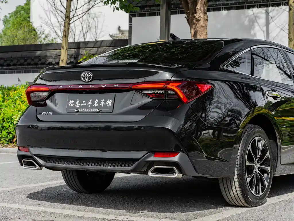 TOYOTA AVALON 2023