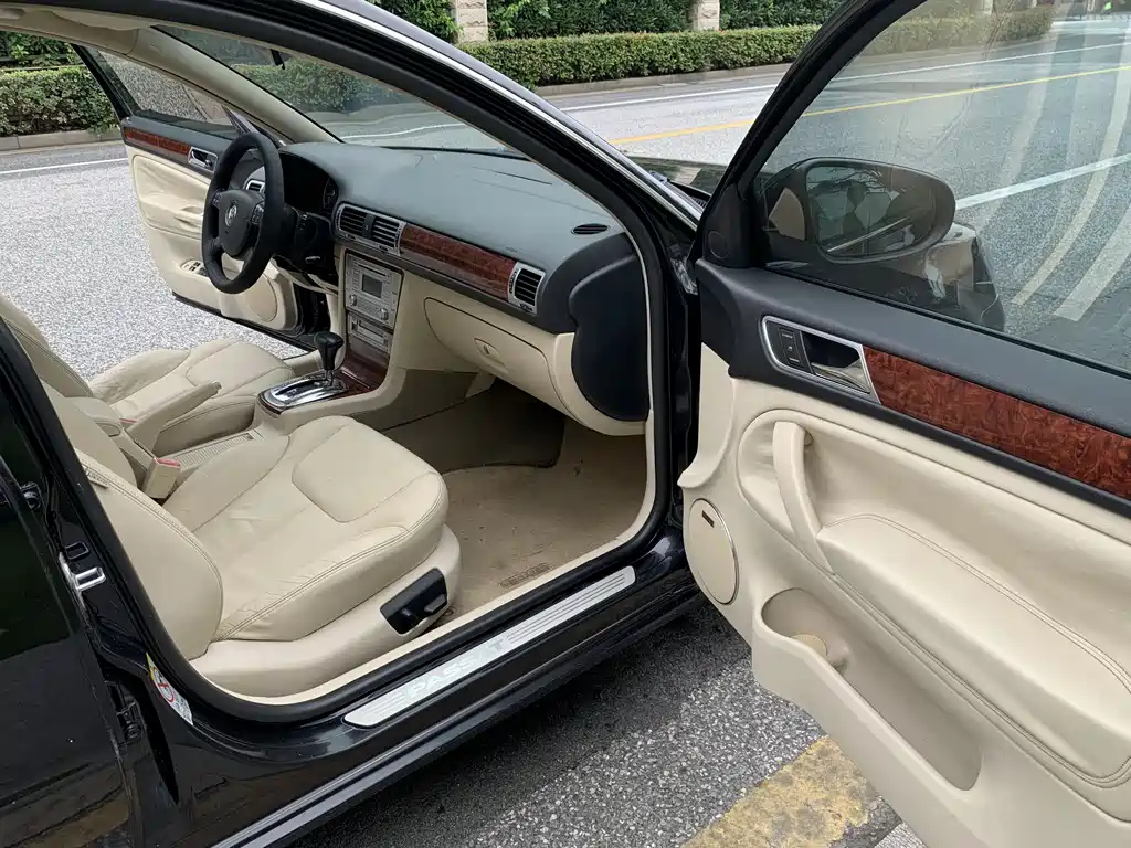 VOLKSWAGEN OTHER 2011