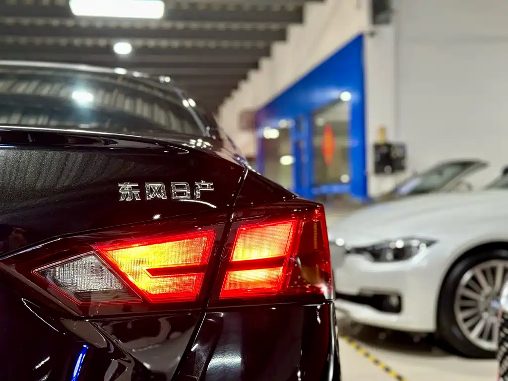 NISSAN TEANA 2021