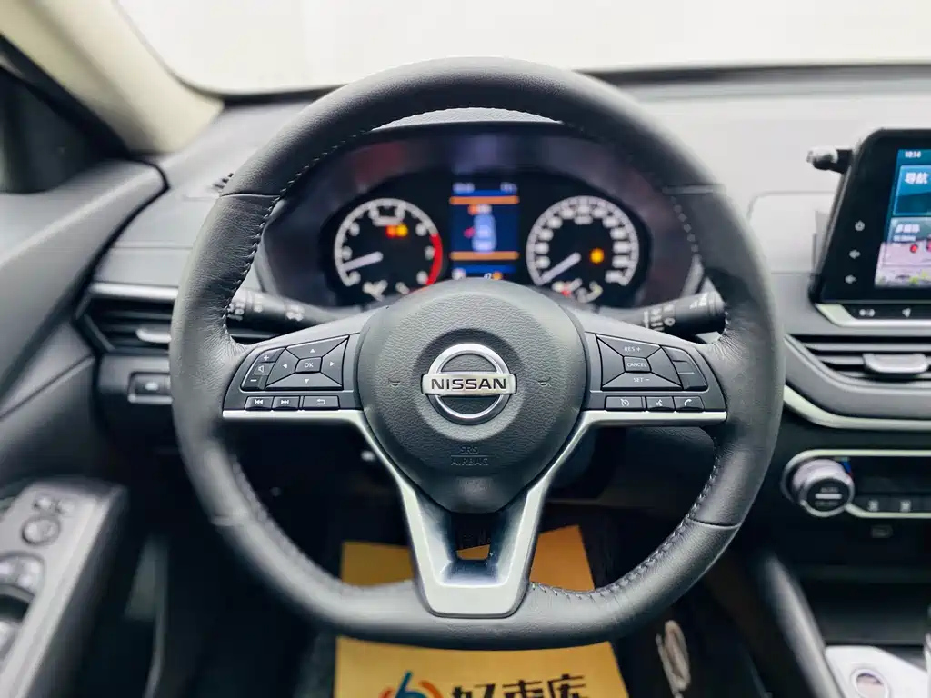NISSAN TEANA 2019