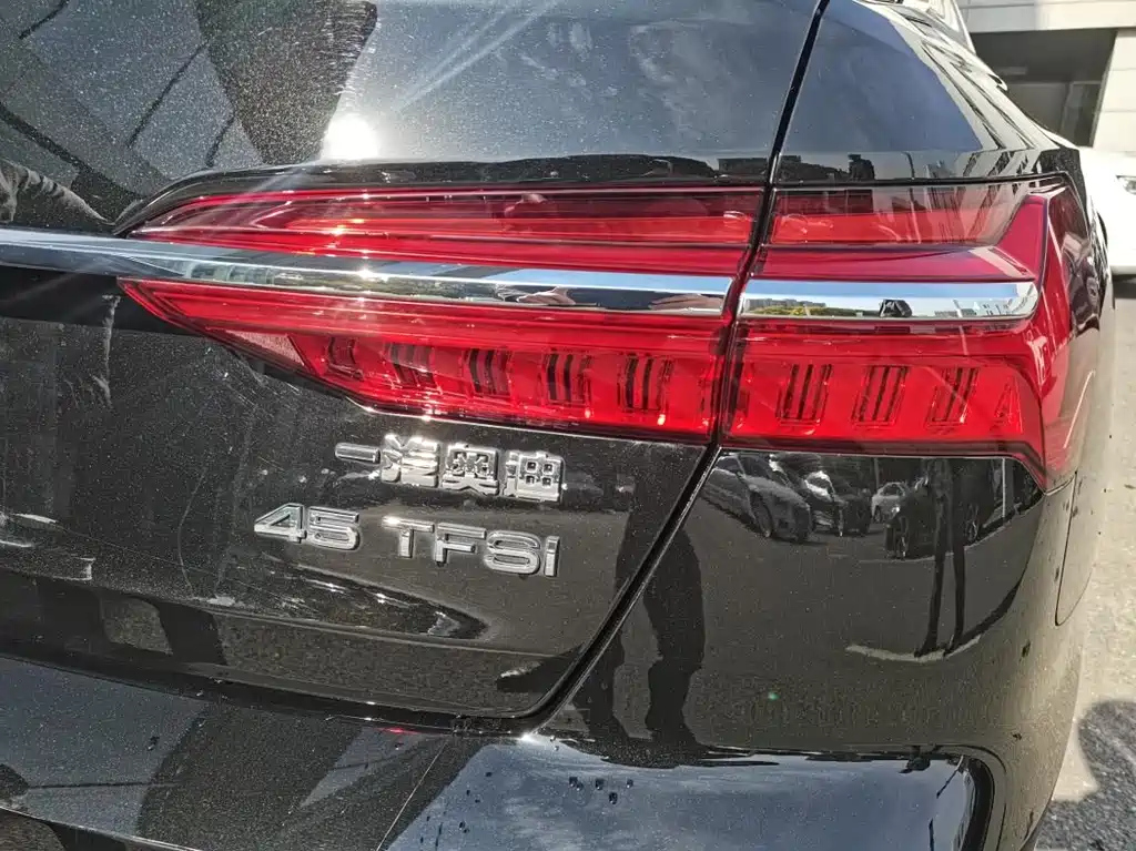 AUDI A6L 2021
