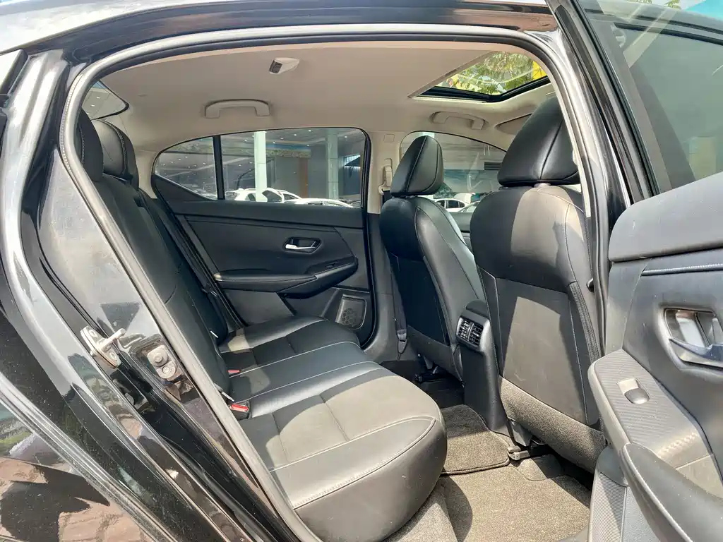 NISSAN SYLPHY 2022