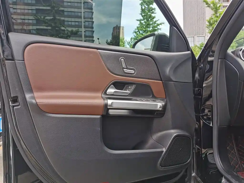 MERCEDES BENZ GLB 2020