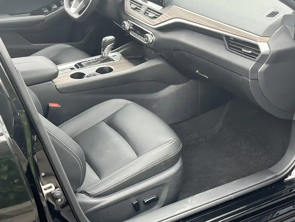 NISSAN TEANA 2021