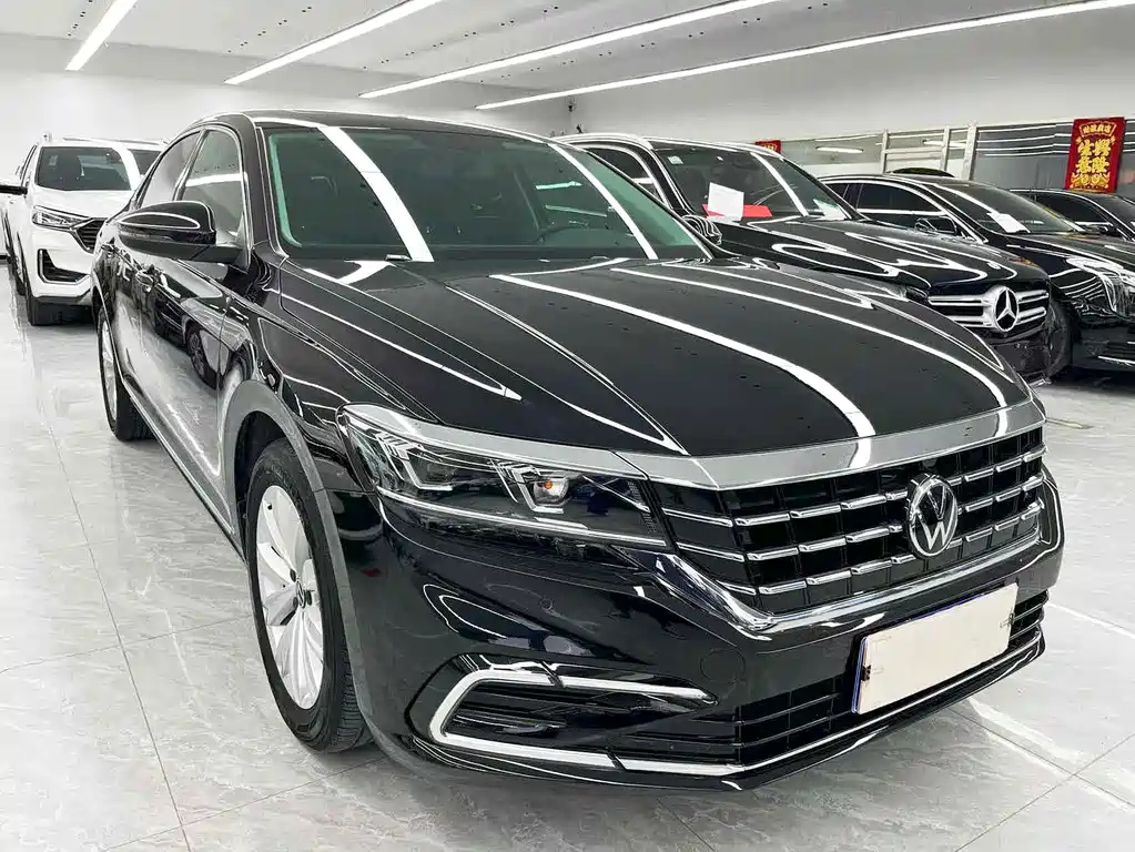 VOLKSWAGEN PASSAT 2021