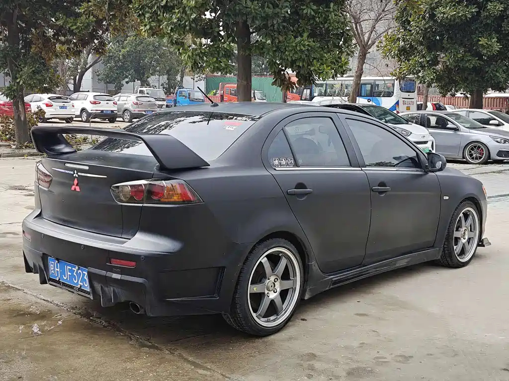 MITSUBISHI LANCER EX 2013