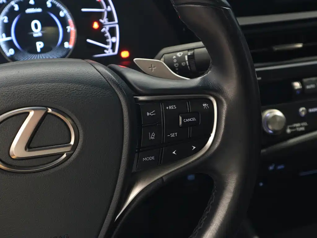 LEXUS ES 2021