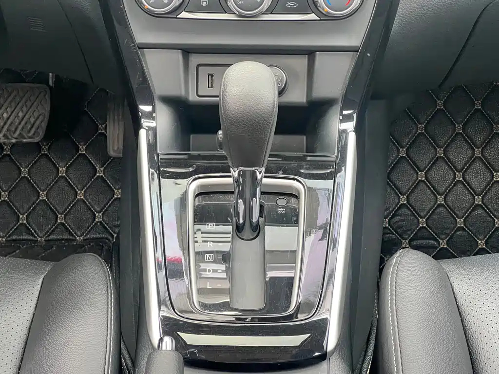 NISSAN SYLPHY 2022