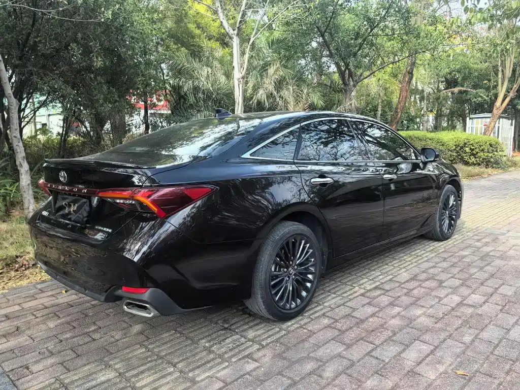 TOYOTA AVALON 2019