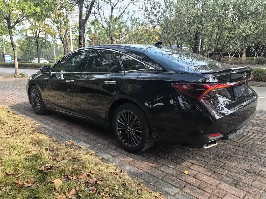TOYOTA AVALON 2019