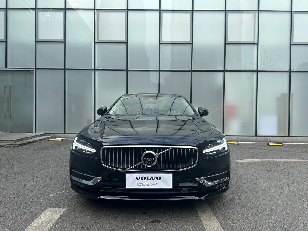 VOLVO S90 2020