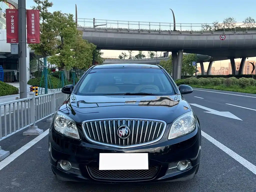 BUICK EXCELLE 2011