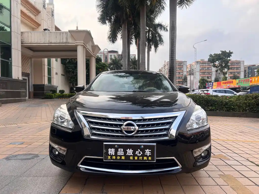 NISSAN TEANA 2015