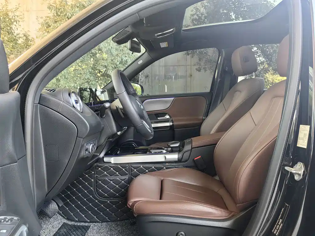 MERCEDES BENZ GLB 2022