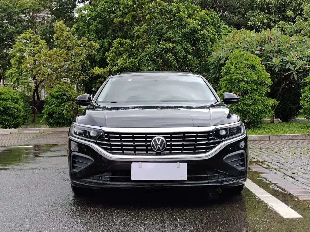 VOLKSWAGEN PASSAT 2022