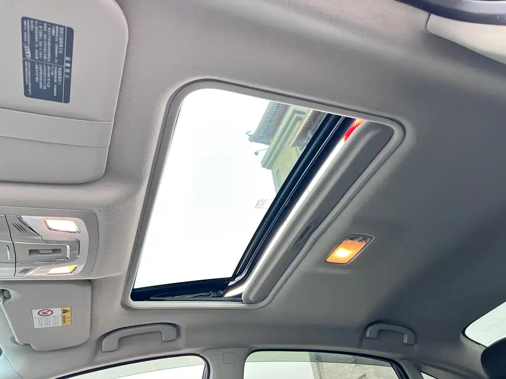NISSAN SYLPHY 2022