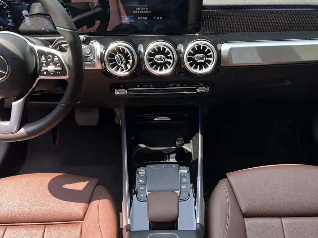 MERCEDES BENZ GLB 2021