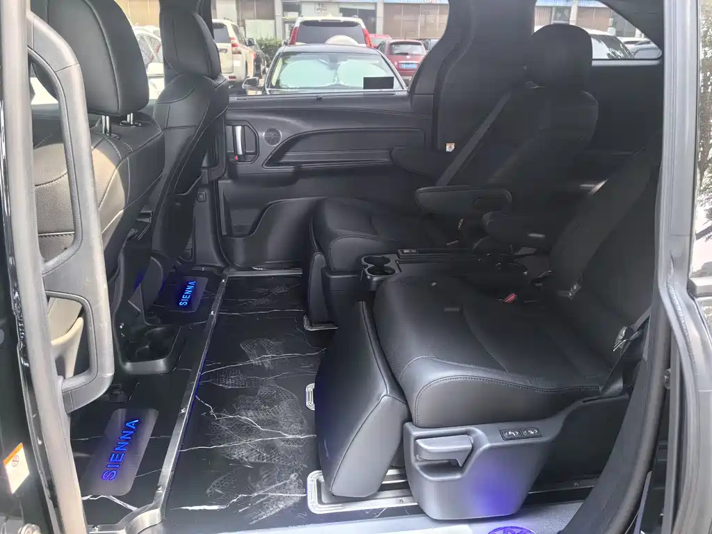 TOYOTA SIENNA SIENNA 2023