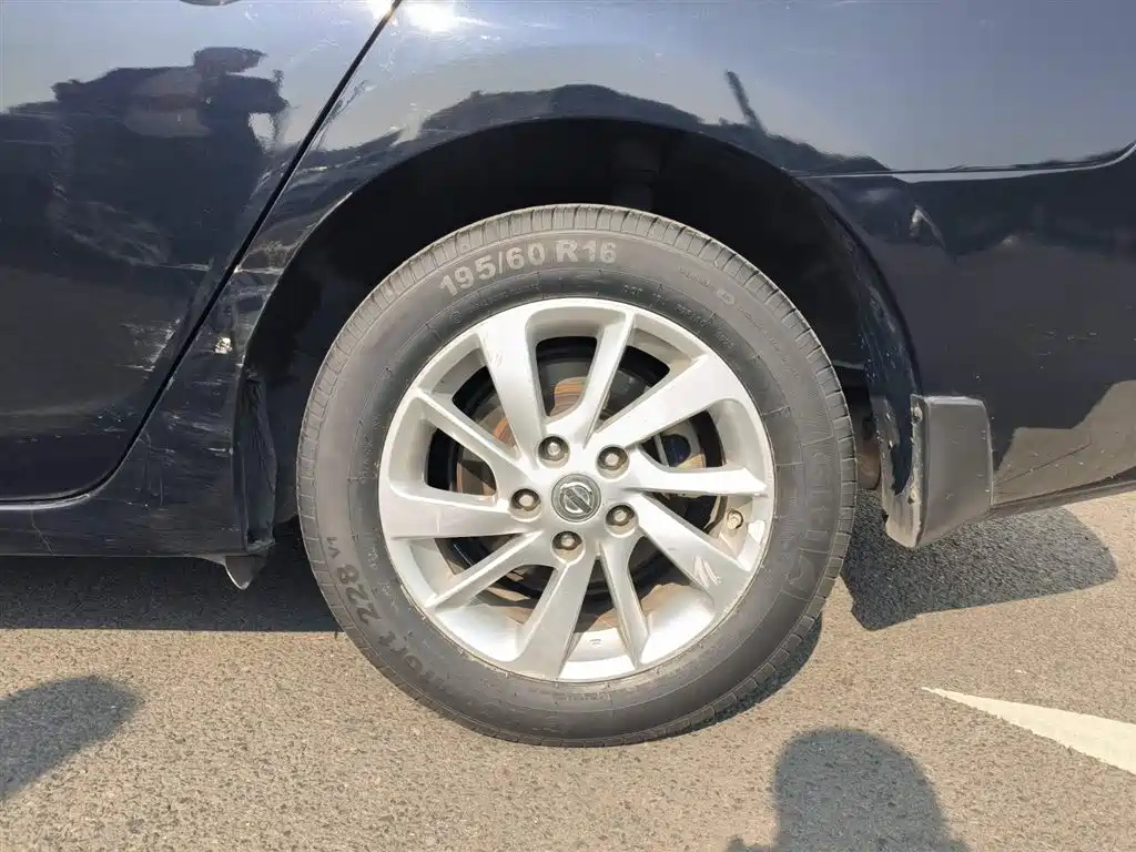 NISSAN SYLPHY 2015