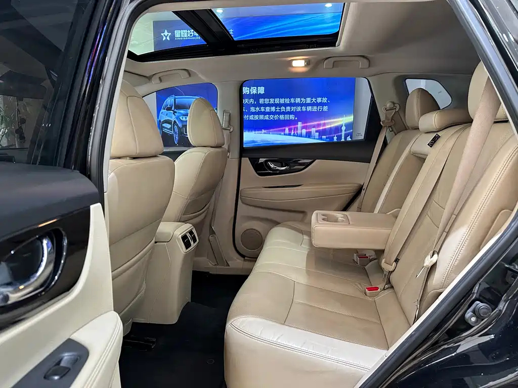 NISSAN X-TRAIL 2019