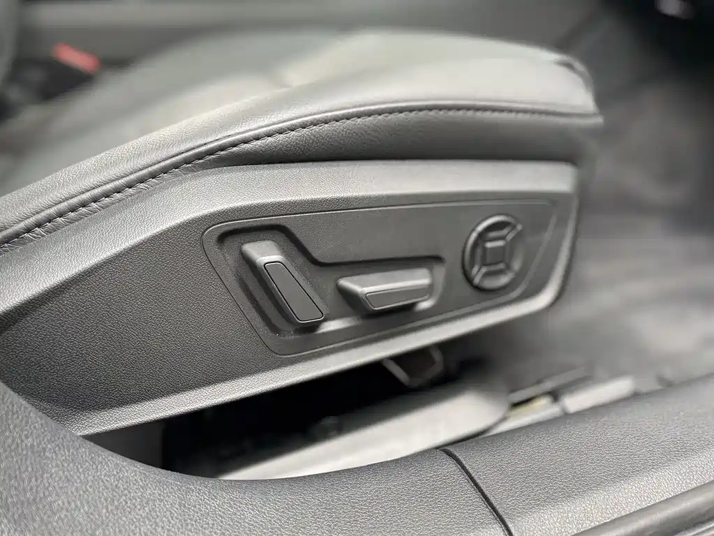AUDI A6L 2021