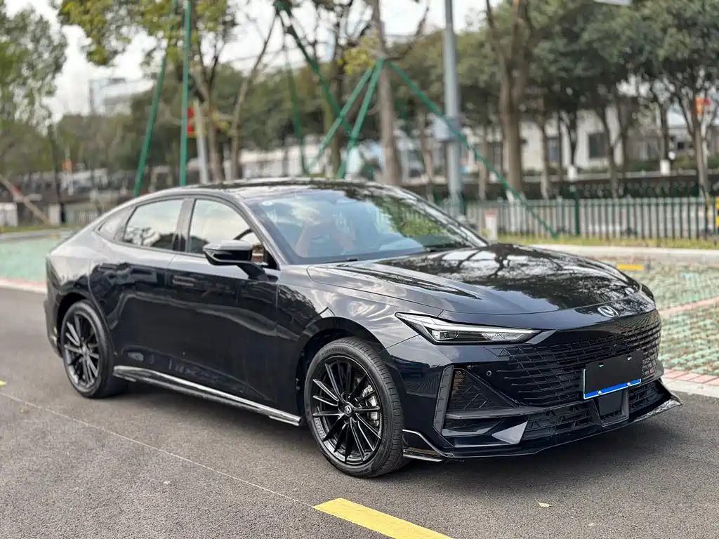CHANGAN UNI-V 2023