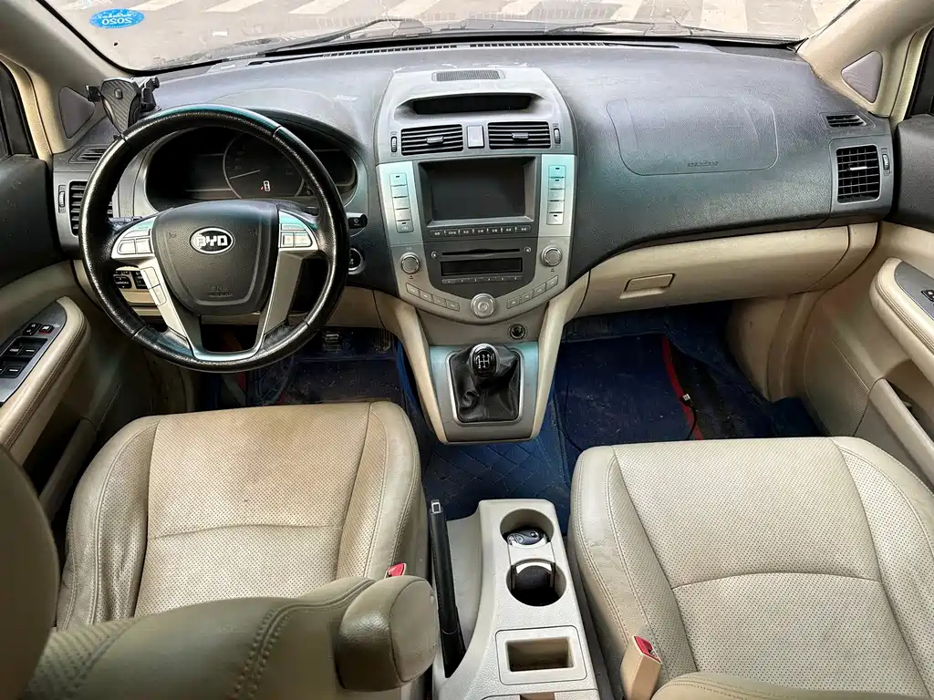 BYD S6 2012