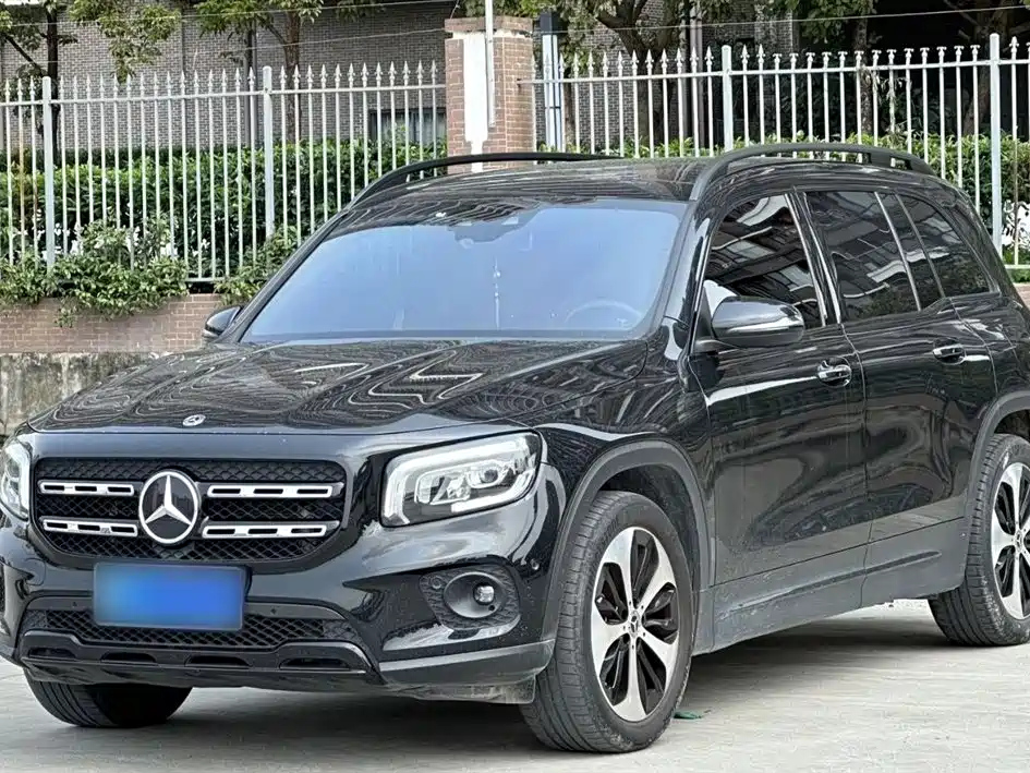 MERCEDES BENZ GLB 2021