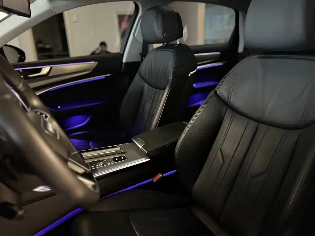 AUDI A6L 2021