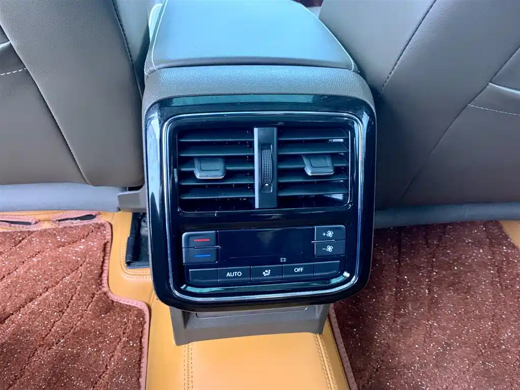 VOLKSWAGEN PASSAT 2021