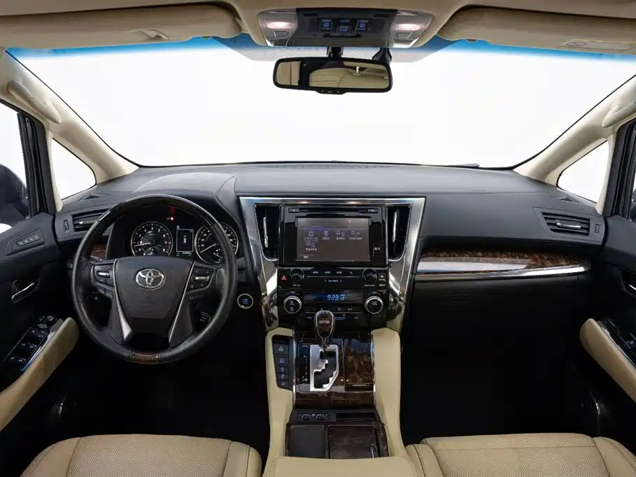 TOYOTA ALPHARD 2019