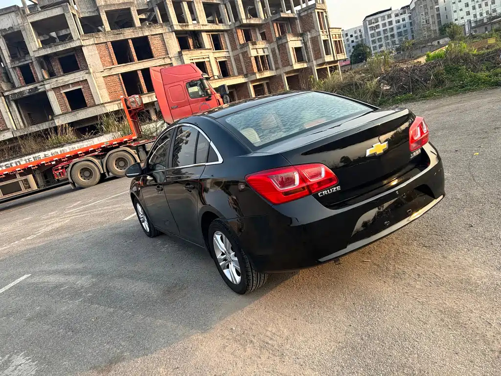 CHEVROLET CRUZE 2015