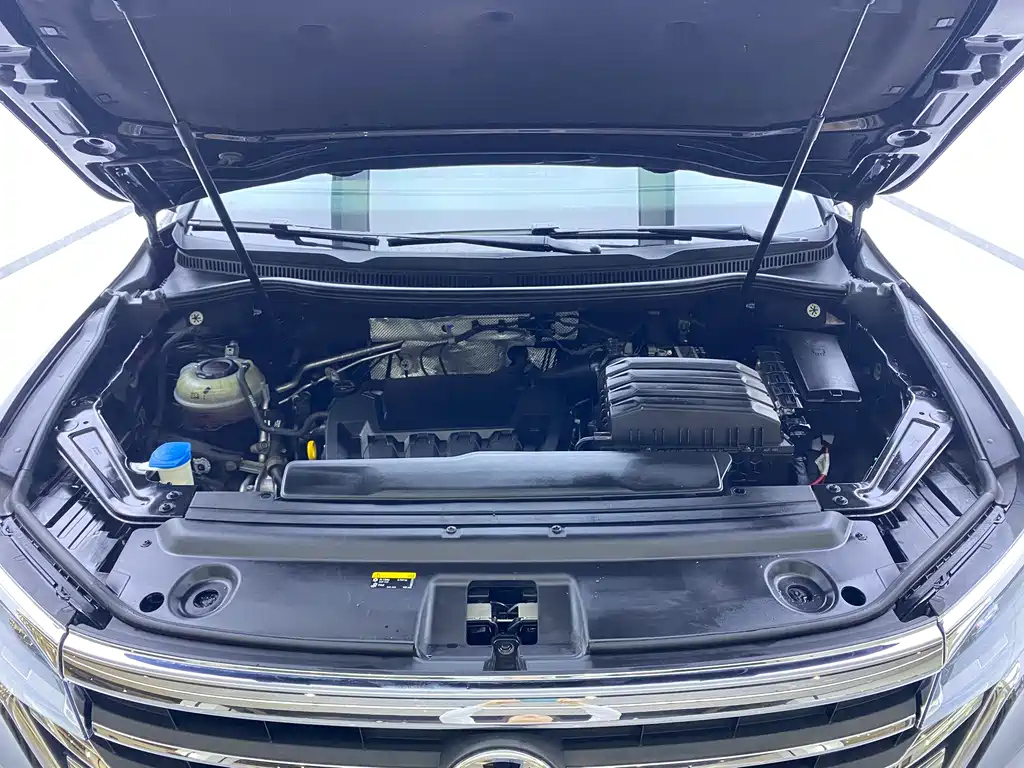 VOLKSWAGEN VILORAN 2021