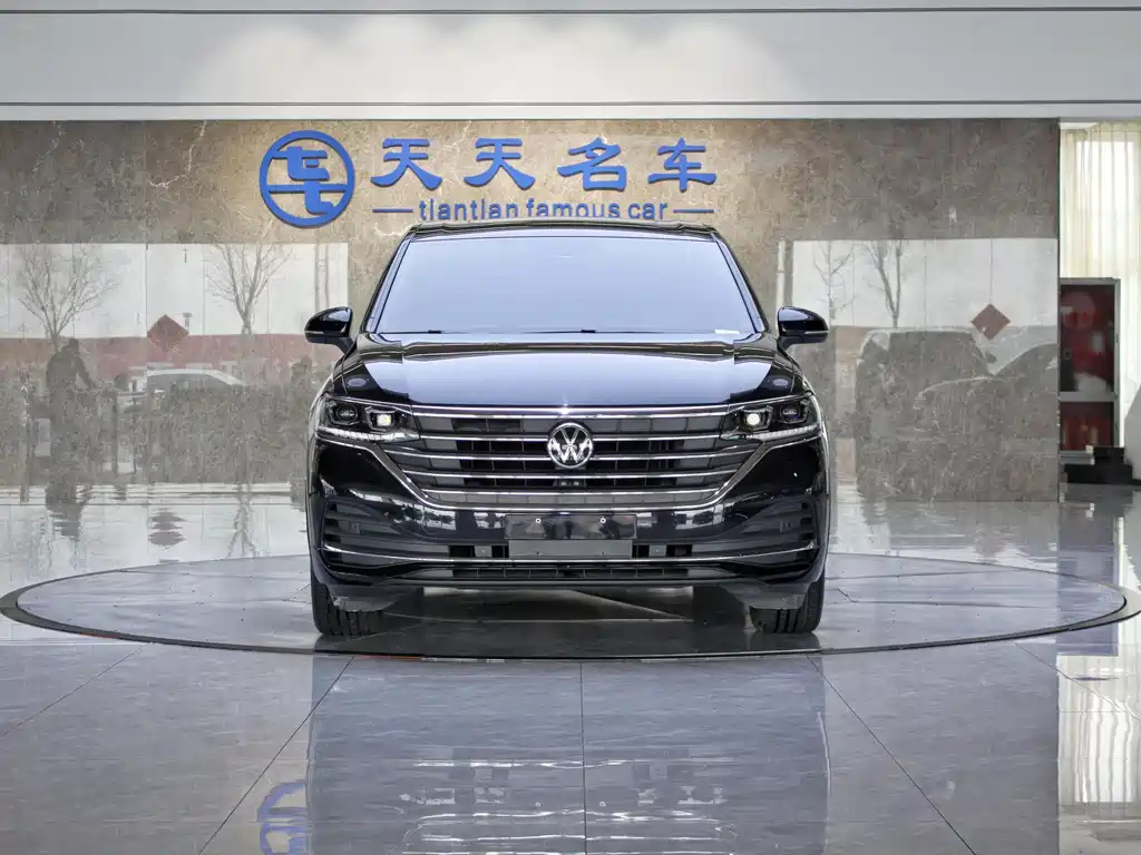 VOLKSWAGEN VILORAN 2022