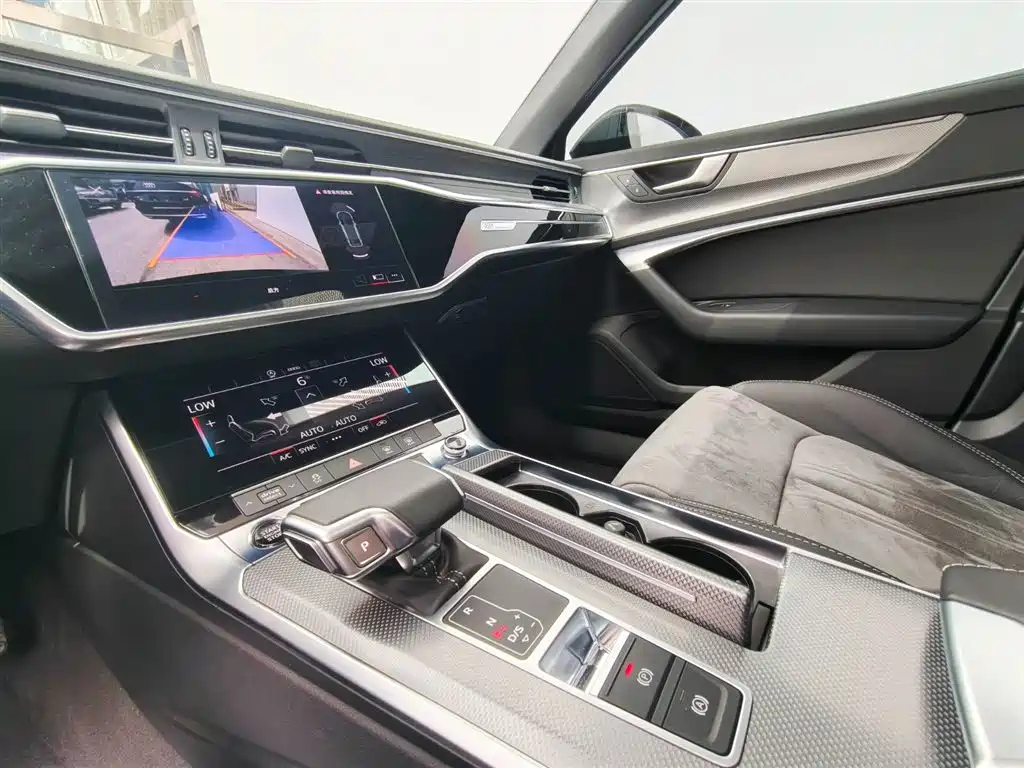 AUDI A6L 2021