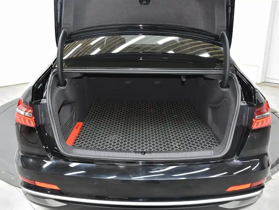 AUDI A6L 2023