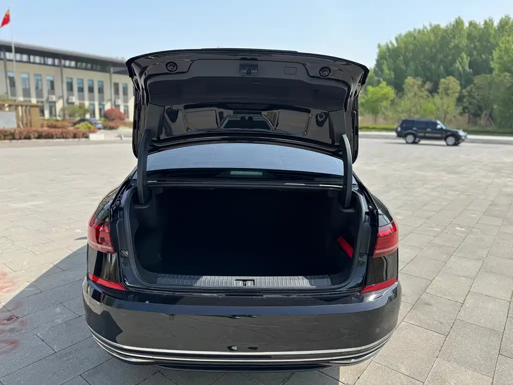 VOLKSWAGEN PASSAT 2022